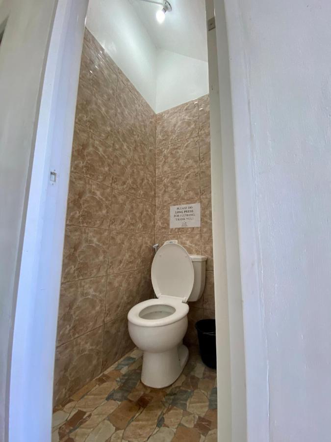 Bed and Breakfast Location One Eighty Bangcusay Екстер'єр фото