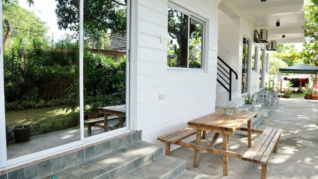 Bed and Breakfast Location One Eighty Bangcusay Екстер'єр фото